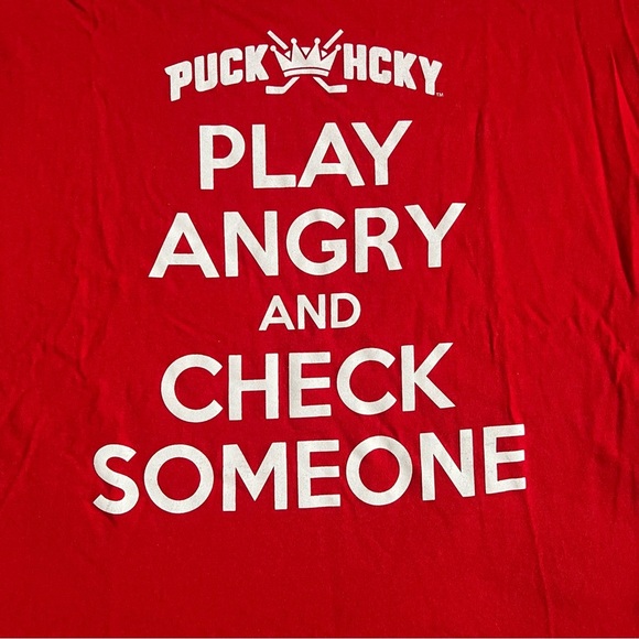 PUCK HCKY RED “PLAY ANGRY AND CHECK SOMEONE” SHORT SLEEVE GRAPHIC T-SHIRT - Picture 4 of 6